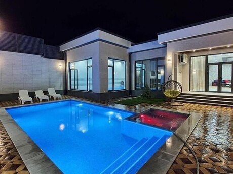 4 otaqlı həyət evi/bağ evi - Şüvəlan q. - 200 m²