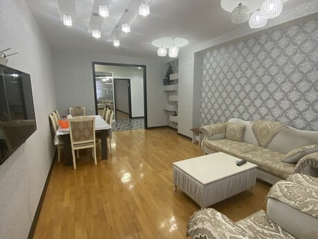 3 otaqlı yeni tikili - Badamdar q. - 136 m²