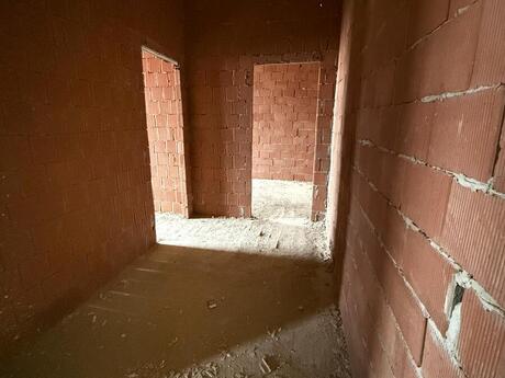 2-room apartment, 80 m², Ceyranbatan: 85 000 ₼ 3