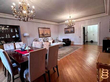 4 otaqlı yeni tikili - 28 May m. - 196 m²