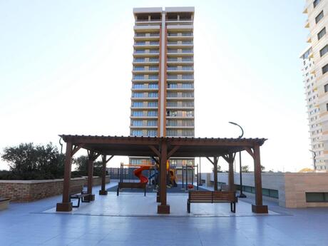 4 otaqlı yeni tikili - Ağ şəhər q. - 185 m²