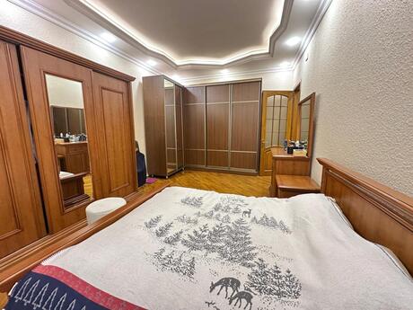 3 otaqlı köhnə tikili - Nəsimi r. - 85 m²