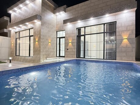 4 otaqlı həyət evi/bağ evi - Mərdəkan q. - 160 m²
