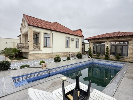4 otaqlı həyət evi/bağ evi - Mərdəkan q. - 140 m²