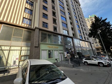 5 otaqlı yeni tikili - Nəsimi r. - 235 m²