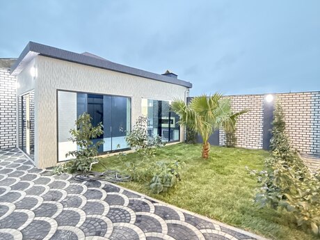 5 otaqlı həyət evi/bağ evi - Mərdəkan q. - 180 m²
