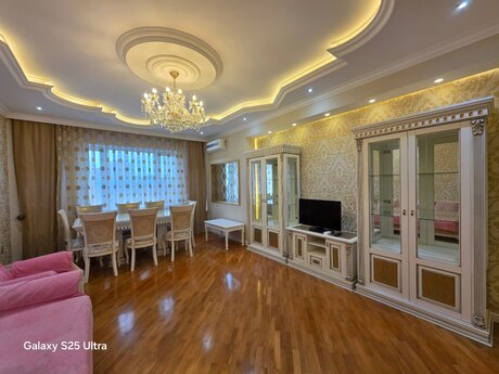 4 otaqlı yeni tikili - Elmlər Akademiyası m. - 150 m²