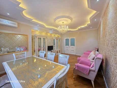 4 otaqlı yeni tikili - Elmlər Akademiyası m. - 150 m²