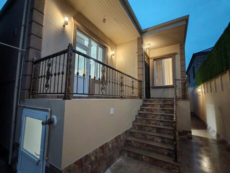 4 otaqlı həyət evi/bağ evi - Savalan q. - 130 m²