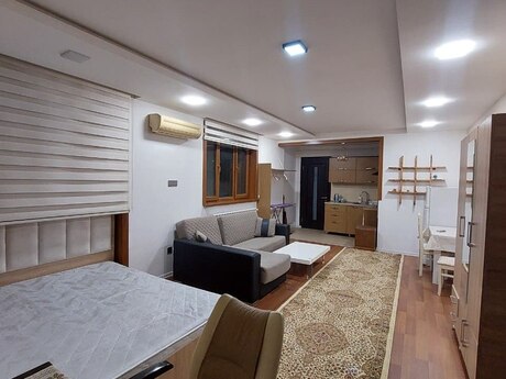1 otaqlı köhnə tikili - Nəsimi m. - 38 m²