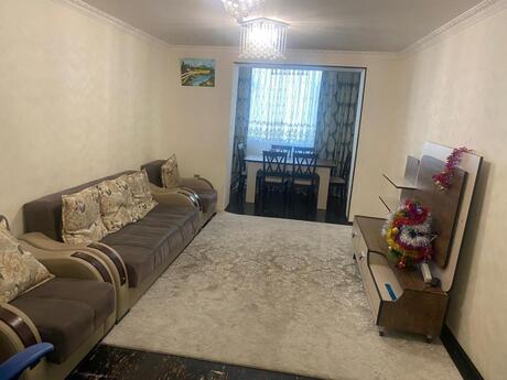 Объявление №5771298 - Баку, м. Элмляр Академиясы, 3-комн., 70 м², 5/5 этаж