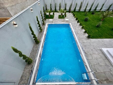 5 otaqlı həyət evi/bağ evi - Mərdəkan q. - 400 m²