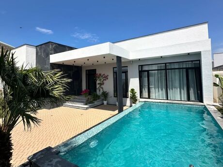 4 otaqlı həyət evi/bağ evi - Mərdəkan q. - 200 m²