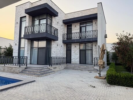 4 otaqlı həyət evi/bağ evi - Mərdəkan q. - 340 m²