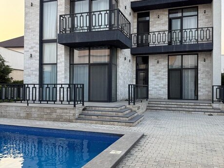 4 otaqlı həyət evi/bağ evi - Mərdəkan q. - 340 m²