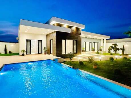 5 otaqlı həyət evi/bağ evi - Mərdəkan q. - 250 m²