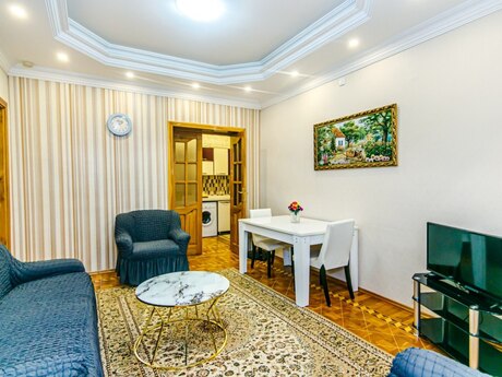 2 otaqlı köhnə tikili - Sahil m. - 67 m²