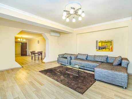 2 otaqlı köhnə tikili - 28 May m. - 71 m²