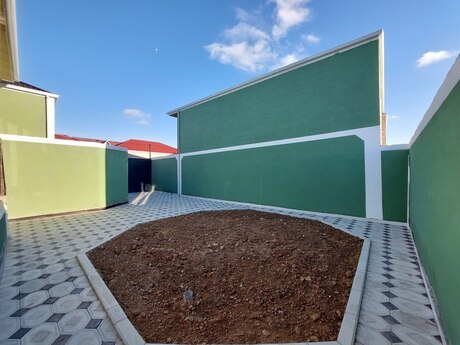4 otaqlı həyət evi/bağ evi - Binə q. - 110 m²