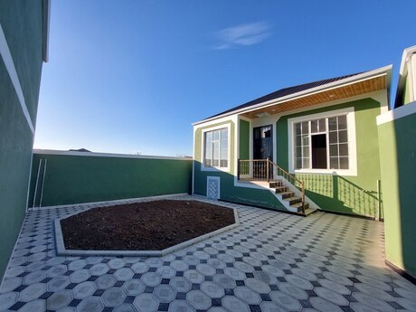 4 otaqlı həyət evi/bağ evi - Binə q. - 110 m²
