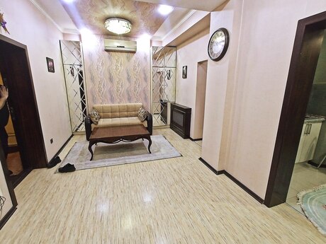 2 otaqlı yeni tikili - Azadlıq Prospekti m. - 70 m²