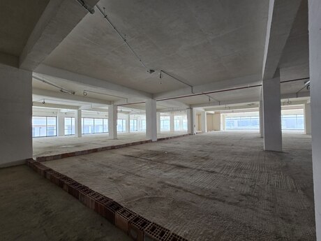 Obyekt - Şah İsmayıl Xətai m. - 680 m²