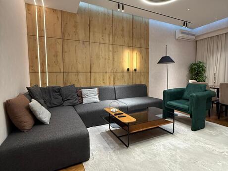 3 otaqlı yeni tikili - Ağ şəhər q. - 140 m²