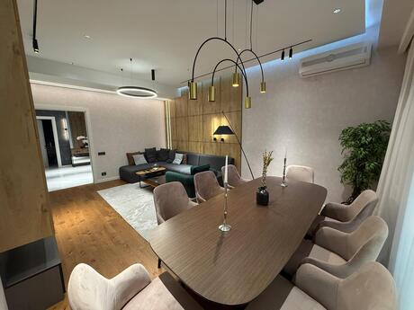 3 otaqlı yeni tikili - Ağ şəhər q. - 140 m²