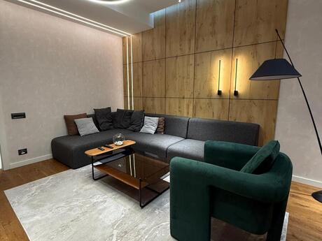 3 otaqlı yeni tikili - Ağ şəhər q. - 140 m²