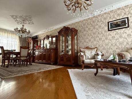 8 otaqlı həyət evi, 400 m², Qara Qarayev: 850 000 ₼ 4