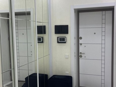 3 otaqlı yeni tikili - 8 Noyabr m. - 107 m²