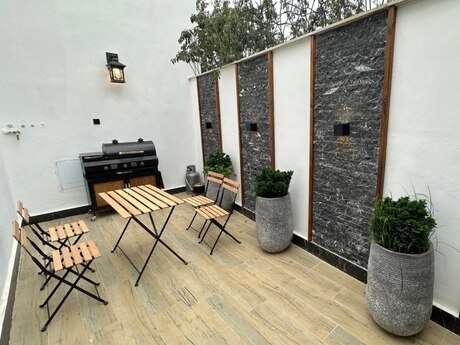 4 otaqlı həyət evi/bağ evi - Mərdəkan q. - 180 m²