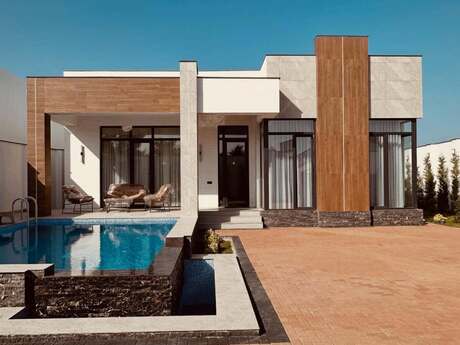 4 otaqlı həyət evi/bağ evi - Buzovna q. - 180 m²