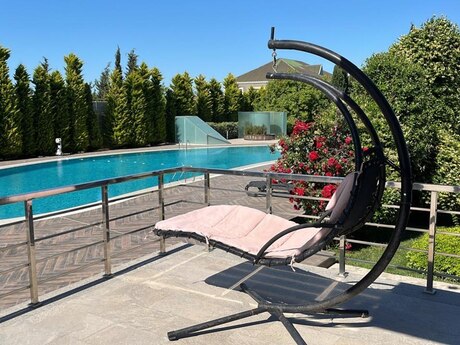 8 otaqlı həyət evi/bağ evi - Bilgəh q. - 800 m²