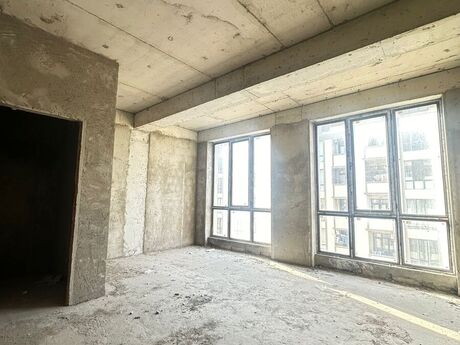 3-комн. новостройка - Наримановский  р. - 149 м²