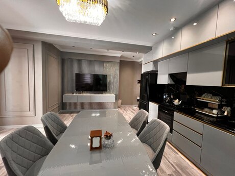3 otaqlı yeni tikili - İnşaatçılar m. - 88 m²