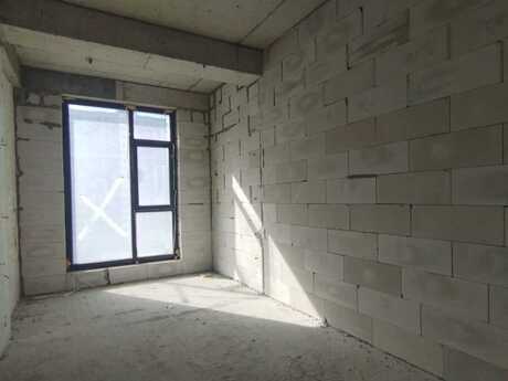4 otaqlı yeni tikili - Xətai r. - 186 m²