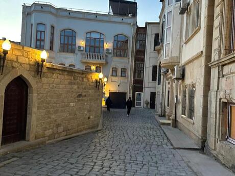 Объявление №5772968 - Баку, м. Ичеришехер, 6-комн., 220 м², 1/3 этаж