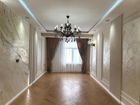 4 otaqlı yeni tikili - 8 Noyabr m. - 137 m²