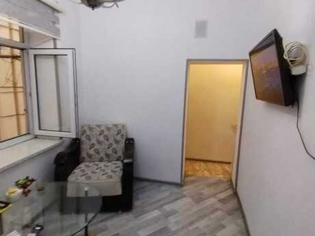 2 otaqlı köhnə tikili - Nizami m. - 40 m²