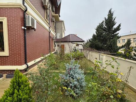 4 otaqlı həyət evi/bağ evi - Əhmədli q. - 360 m²