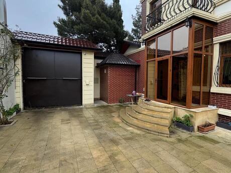 4 otaqlı həyət evi/bağ evi - Əhmədli q. - 360 m²
