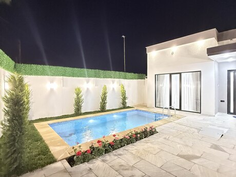 4 otaqlı həyət evi/bağ evi - Şüvəlan q. - 140 m²