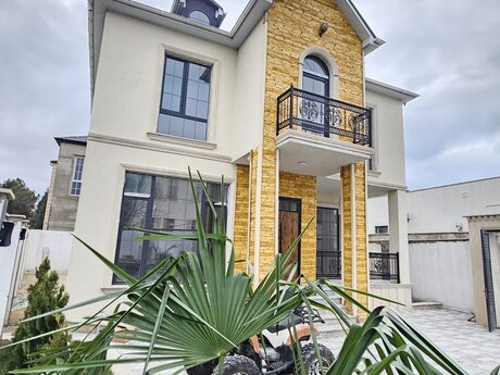 4 otaqlı həyət evi/bağ evi - Şüvəlan q. - 200 m²