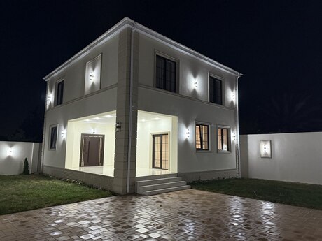 House with Garden, Villa For Sale