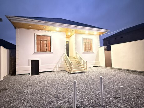 3 otaqlı həyət evi/bağ evi - Binəqədi q. - 132 m²