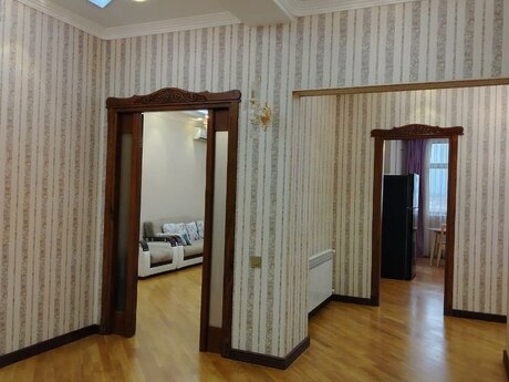 Kirayə 2 otaqlı mənzil, 115 m², 28 May: 1 100 ₼/ay 5