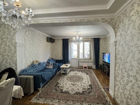 4 otaqlı köhnə tikili - Nəsimi r. - 110 m²