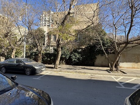 4 otaqlı köhnə tikili - Nəsimi r. - 110 m²