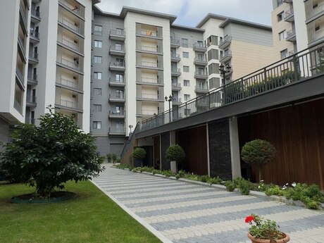5 otaqlı yeni tikili - Şah İsmayıl Xətai m. - 246 m²